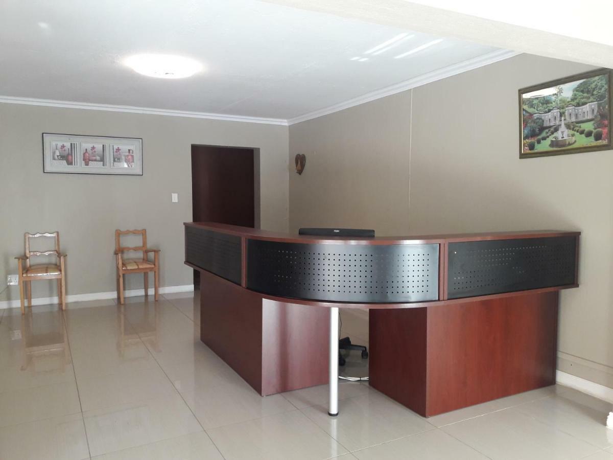 Vakhusi Guesthouse Malamulele Екстер'єр фото